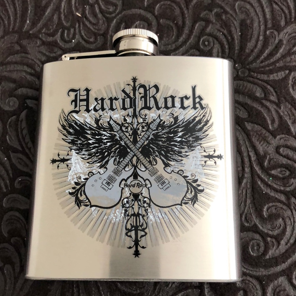 Flask!! Stainless steel 6oz New with Box